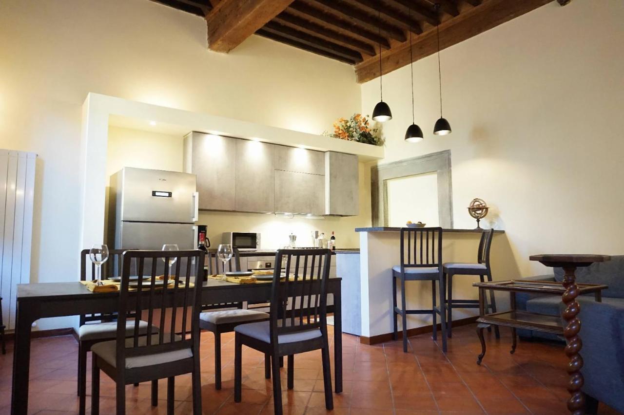 L'Antica Dimora Di Bill Apartment Lucca Luaran gambar