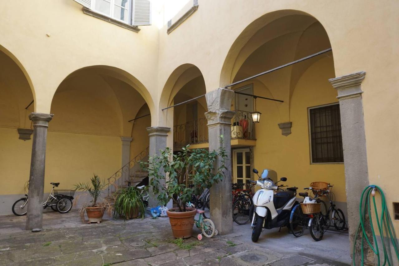 L'Antica Dimora Di Bill Apartment Lucca Luaran gambar